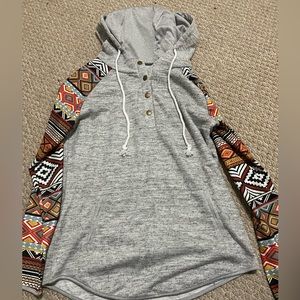 Size medium lightweight pullover